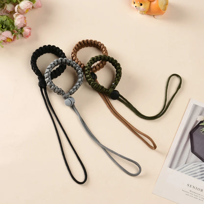 Hands-Free Dog Leash – Adjustable Wristband