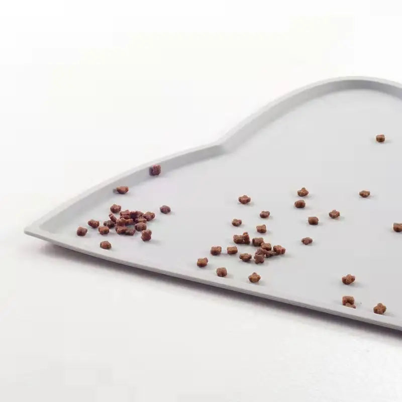 Non-Slip Silicone Pet Food Mat – Leak-Proof