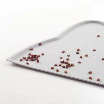 Non-Slip Silicone Pet Food Mat – Leak-Proof