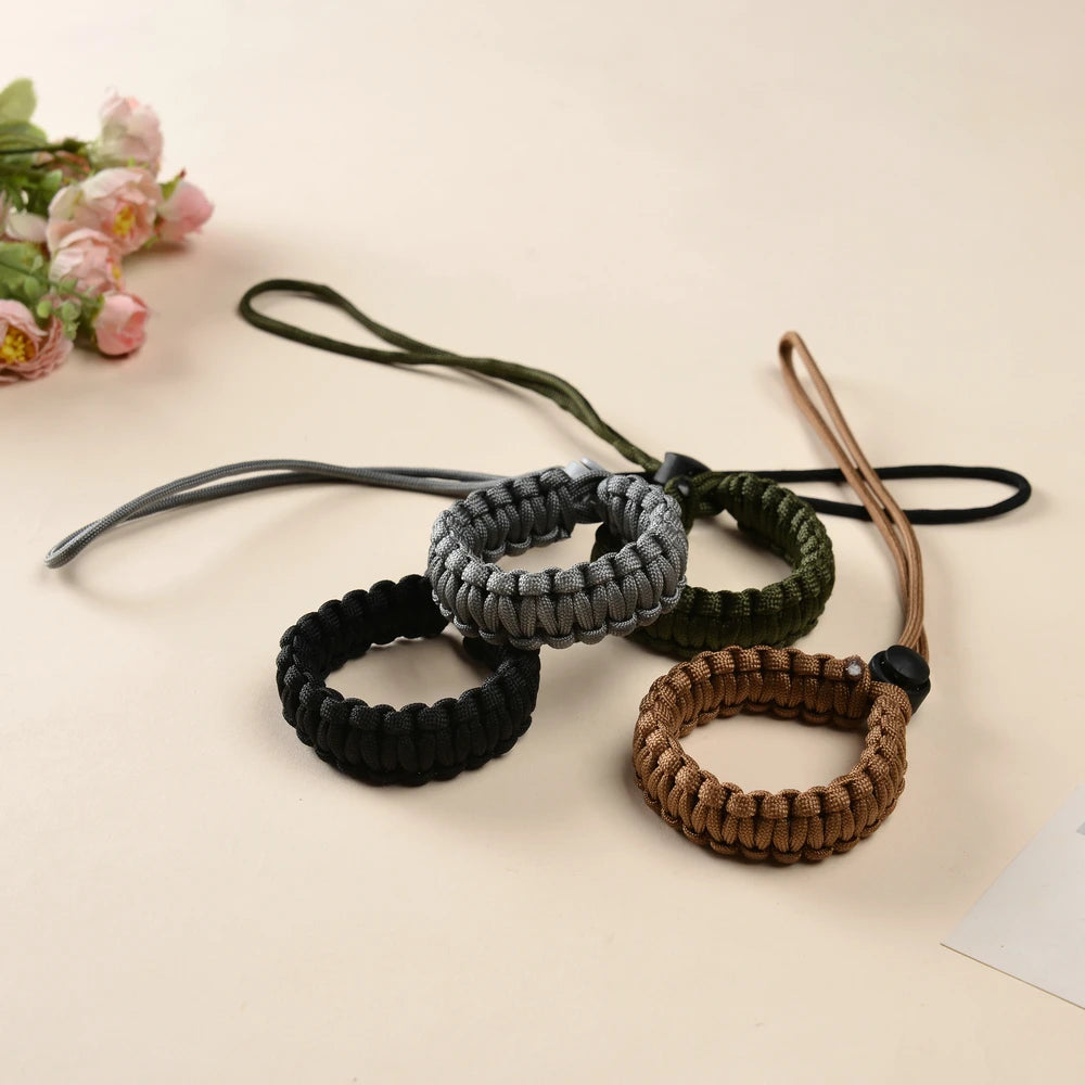 Hands-Free Dog Leash – Adjustable Wristband