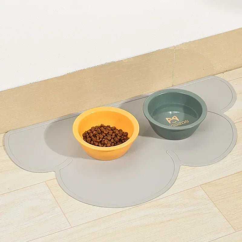 Non-Slip Silicone Pet Food Mat – Leak-Proof