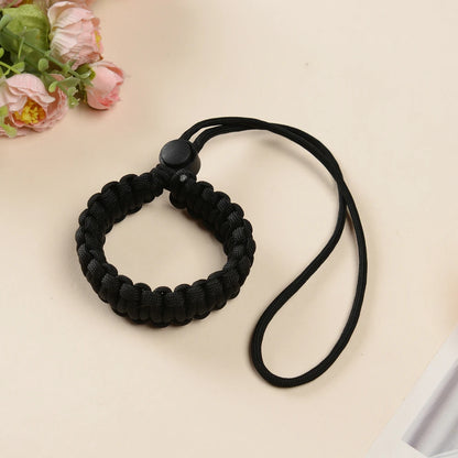 Hands-Free Dog Leash – Adjustable Wristband